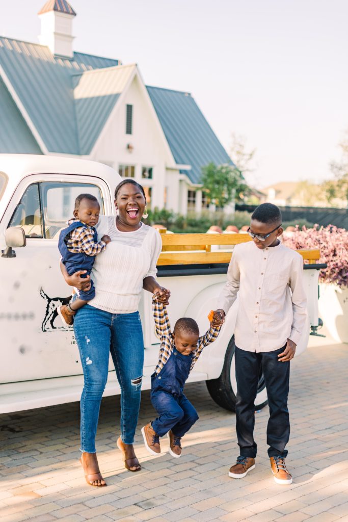 outfits for fall family photos 